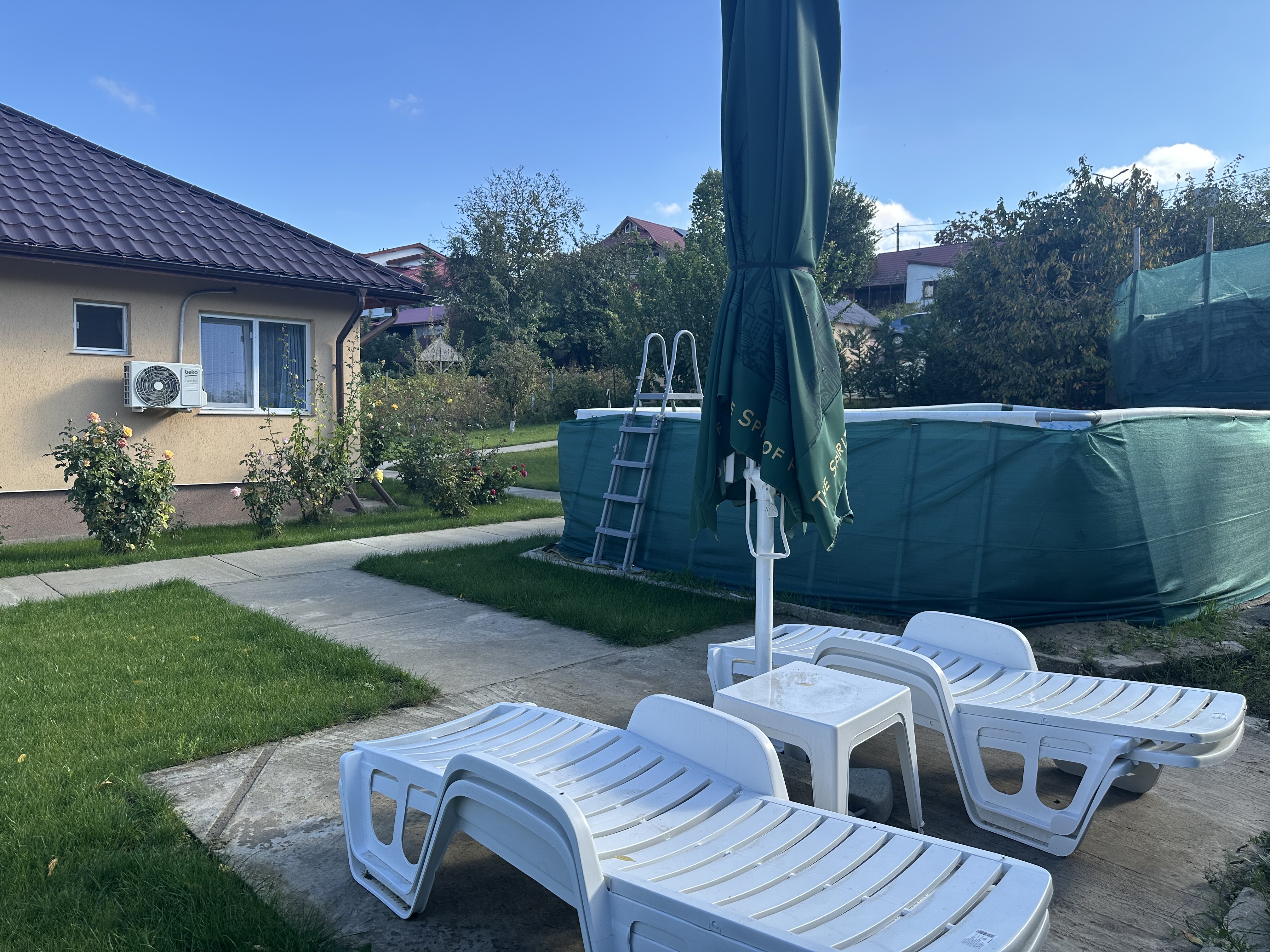 Piscina Pensiunii Dunărea